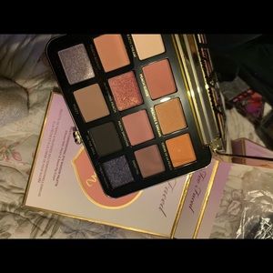 Too faces white peach. New. Authentic.